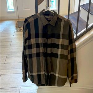 Burberry button up size extra large brown